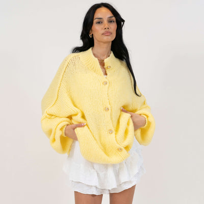 Oversized Cardigan Aura